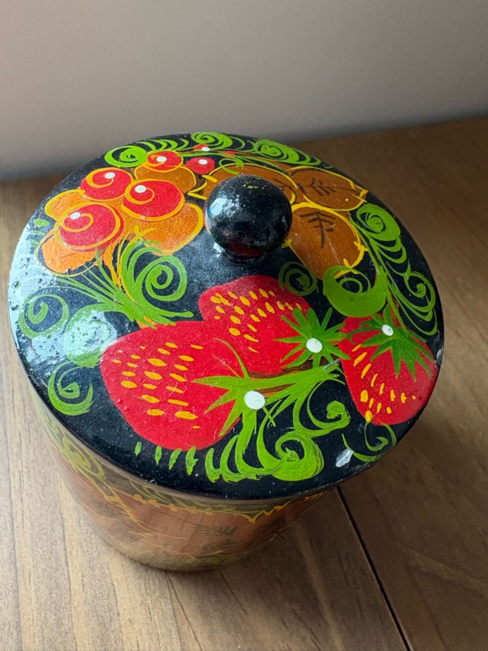 Vintage Khokhloma Jar Russian Folk Art Wooden Painted Cannister Strawberry 3.5” - Picture 4 of 6
